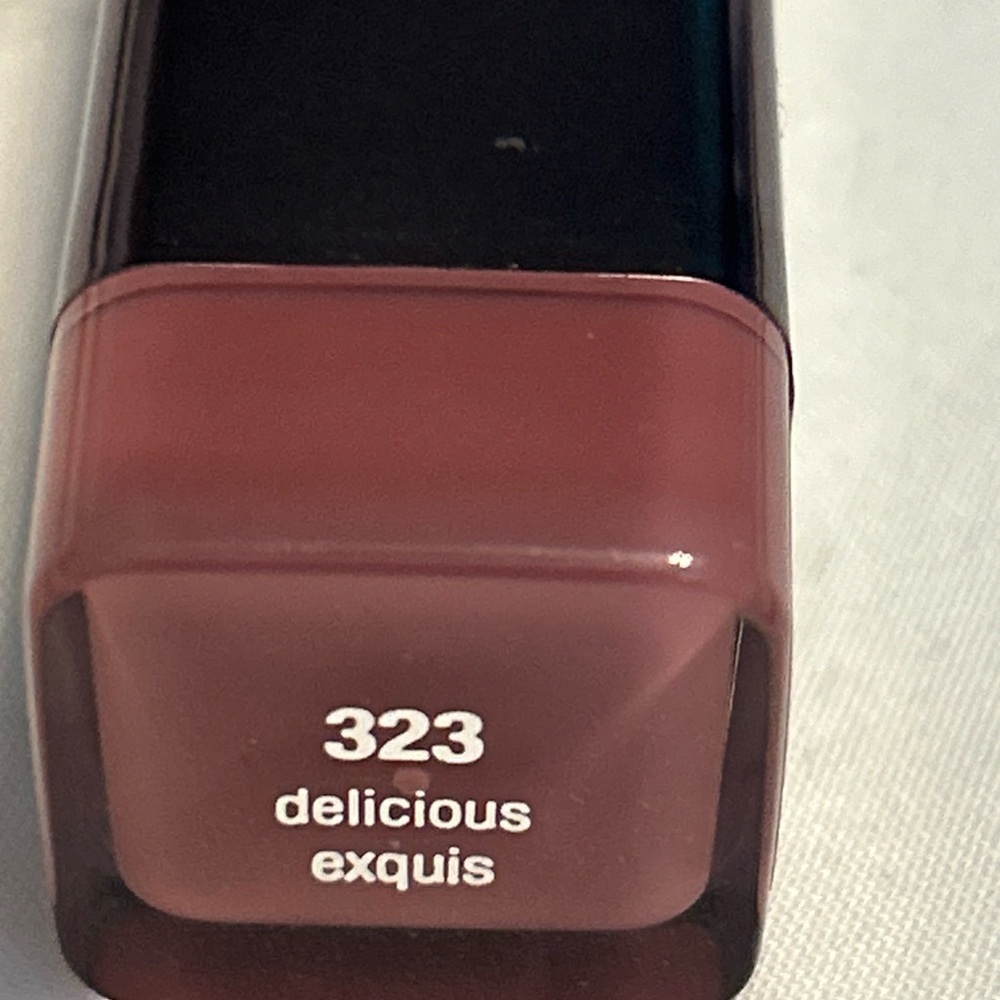 CoverGirl Lip Perfection Lipstick #323 Delicious Discontinued (mauve Pink) Seal